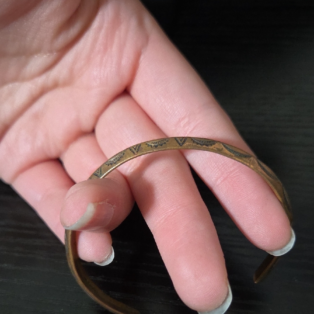 Vintage Native American Style Etched Copper Cuff Bracelet Southwestern Jewelry - Picture 3 of 7